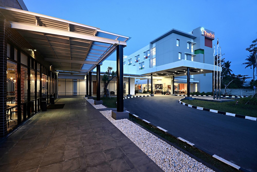 Treepark Hotel Banjarmasin 40/42