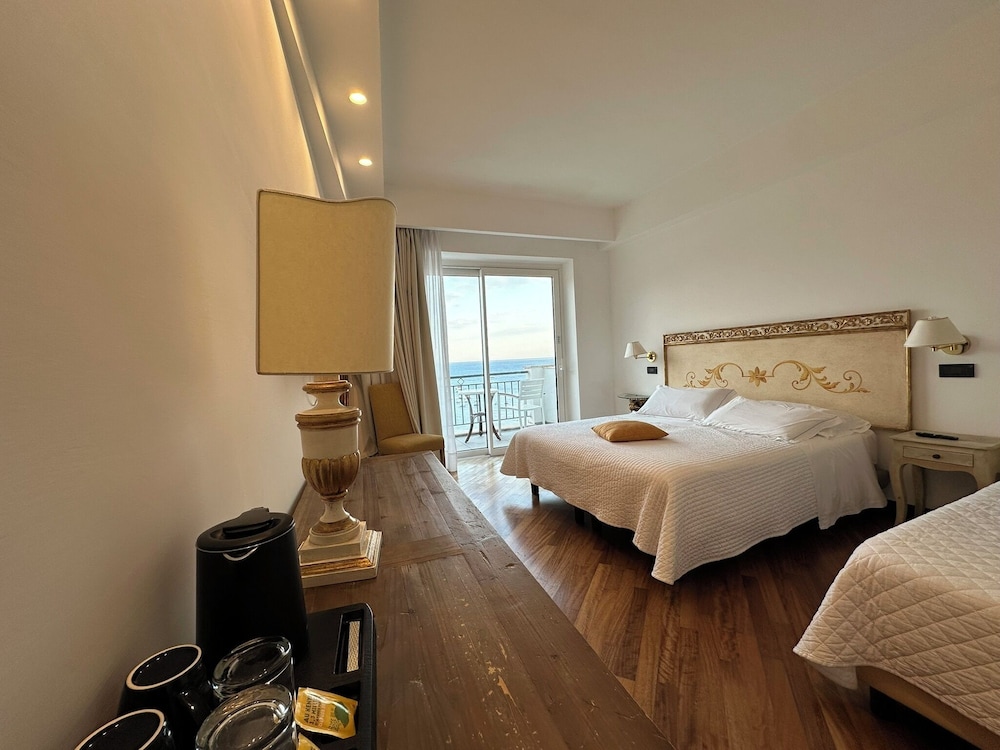 Punta Campanella Resort And Spa 27/71