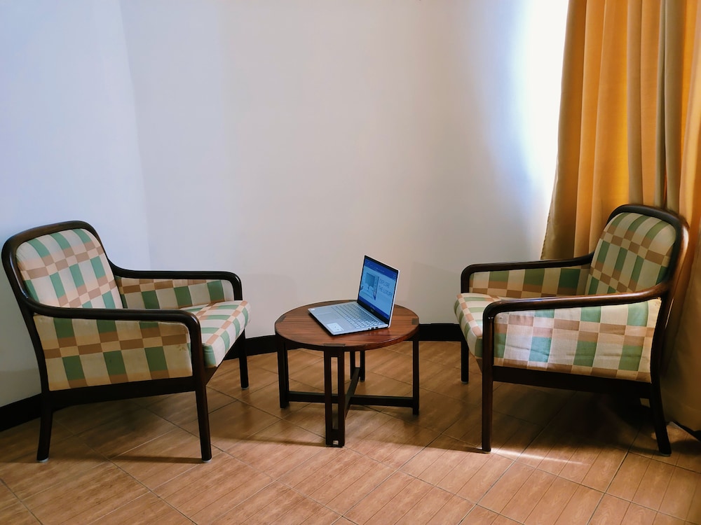 Presidency Hotel 45/63