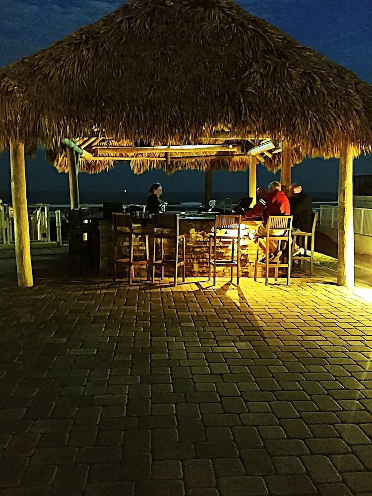 Emerald Shores Resort 3/79