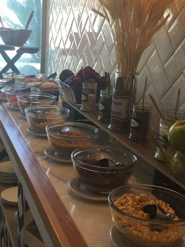 Hotel Estancia Business Class 22/50