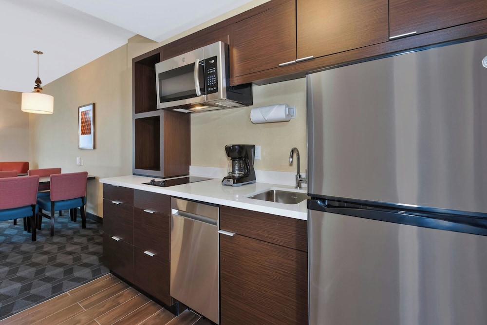 TownePlace Suites by Marriott Grand Rapids Airport Southeast 8/48