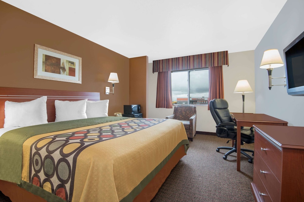 Super 8 By Wyndham Alamosa 9/51