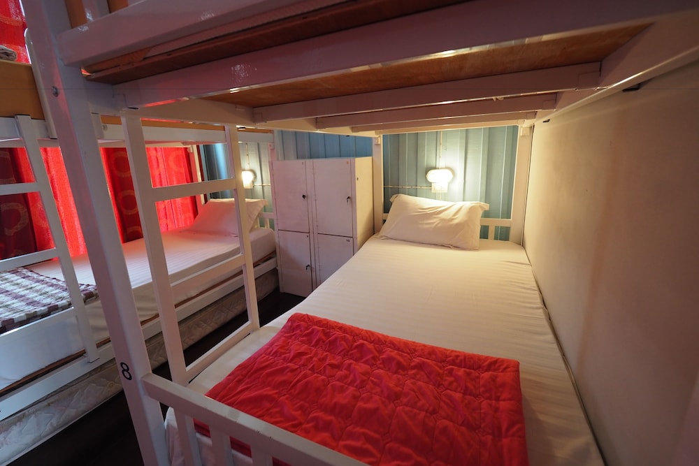 Hua Hin Lubsabai Hostel 19/39