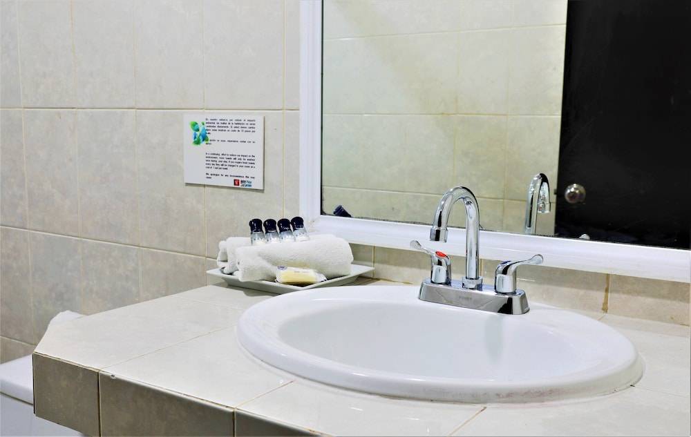 Hotel Colonial Playa del Carmen 46/50