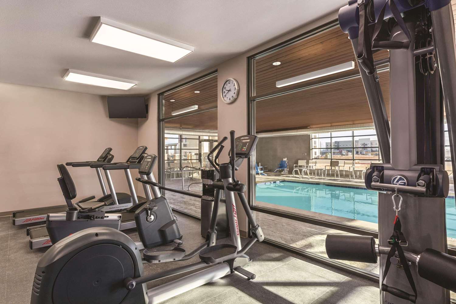 Country Inn & Suites by Radisson Lubbock Southwest, TX 19/39