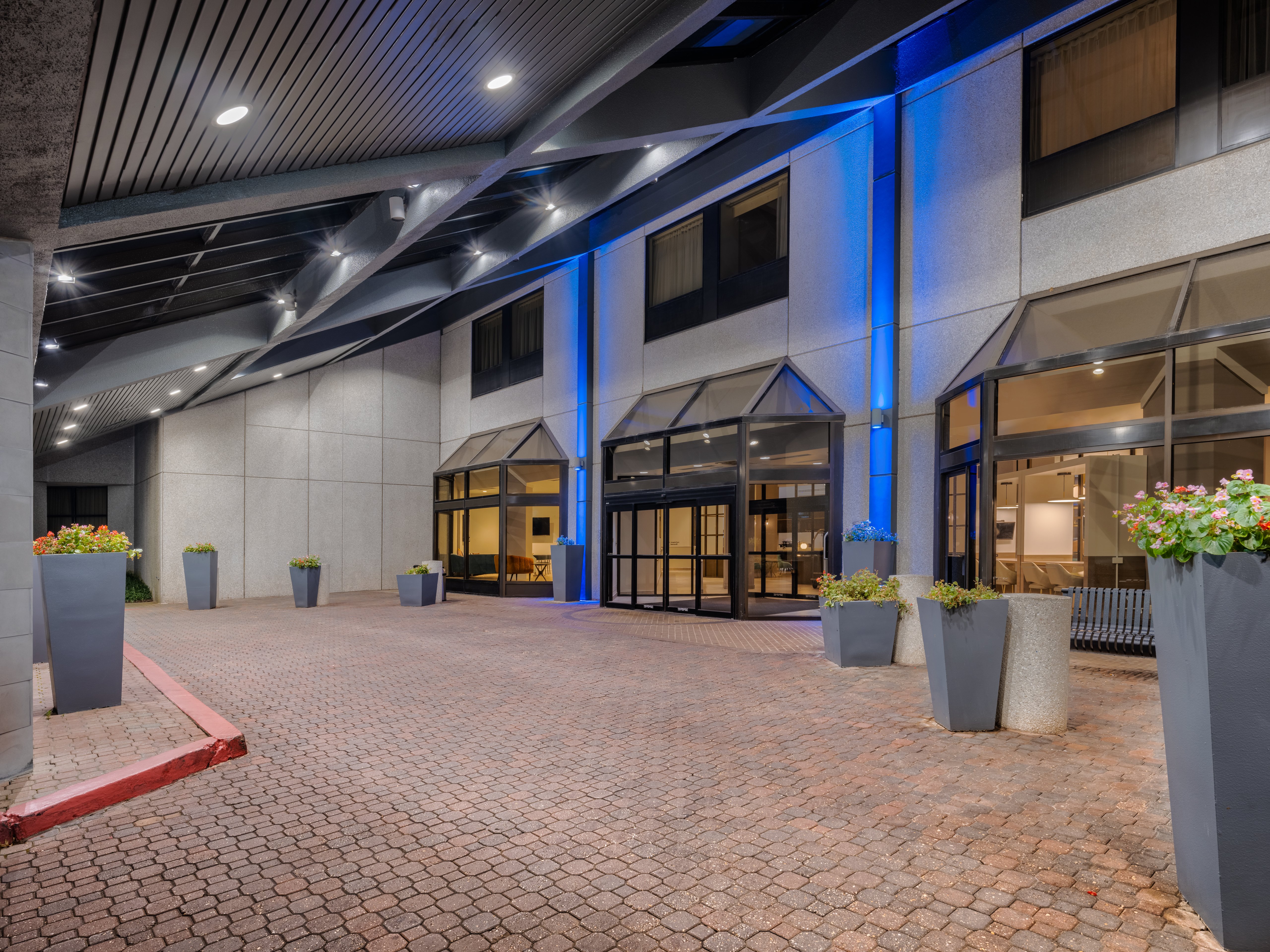 Crowne Plaza College Park Washington DC 70/79