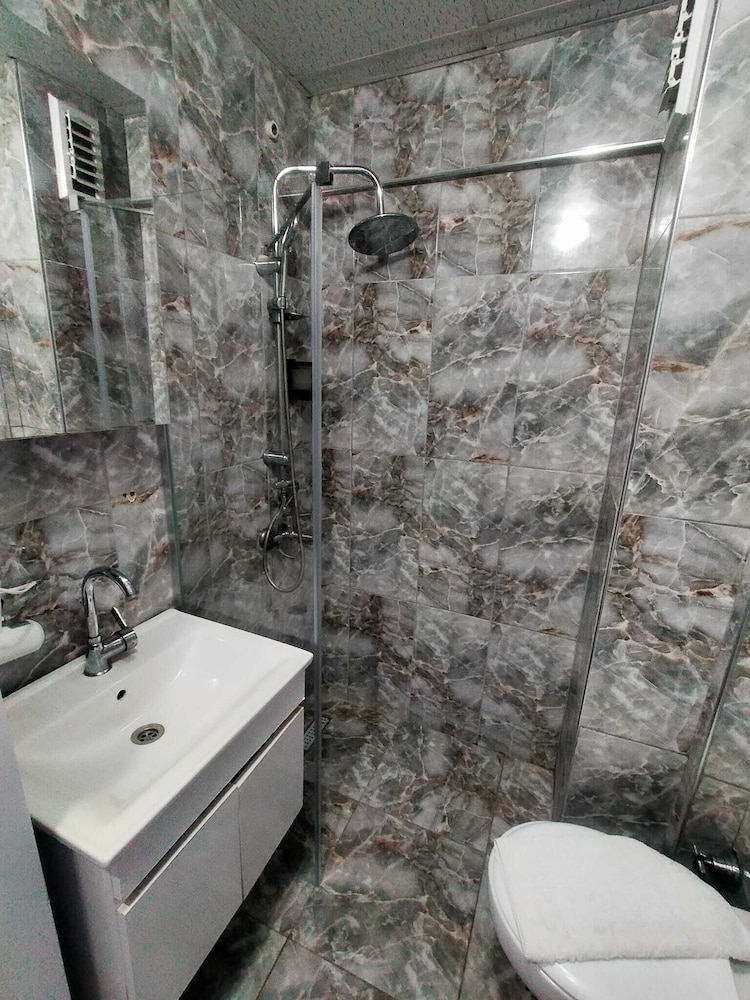 Bona Sera Hotel 47/50