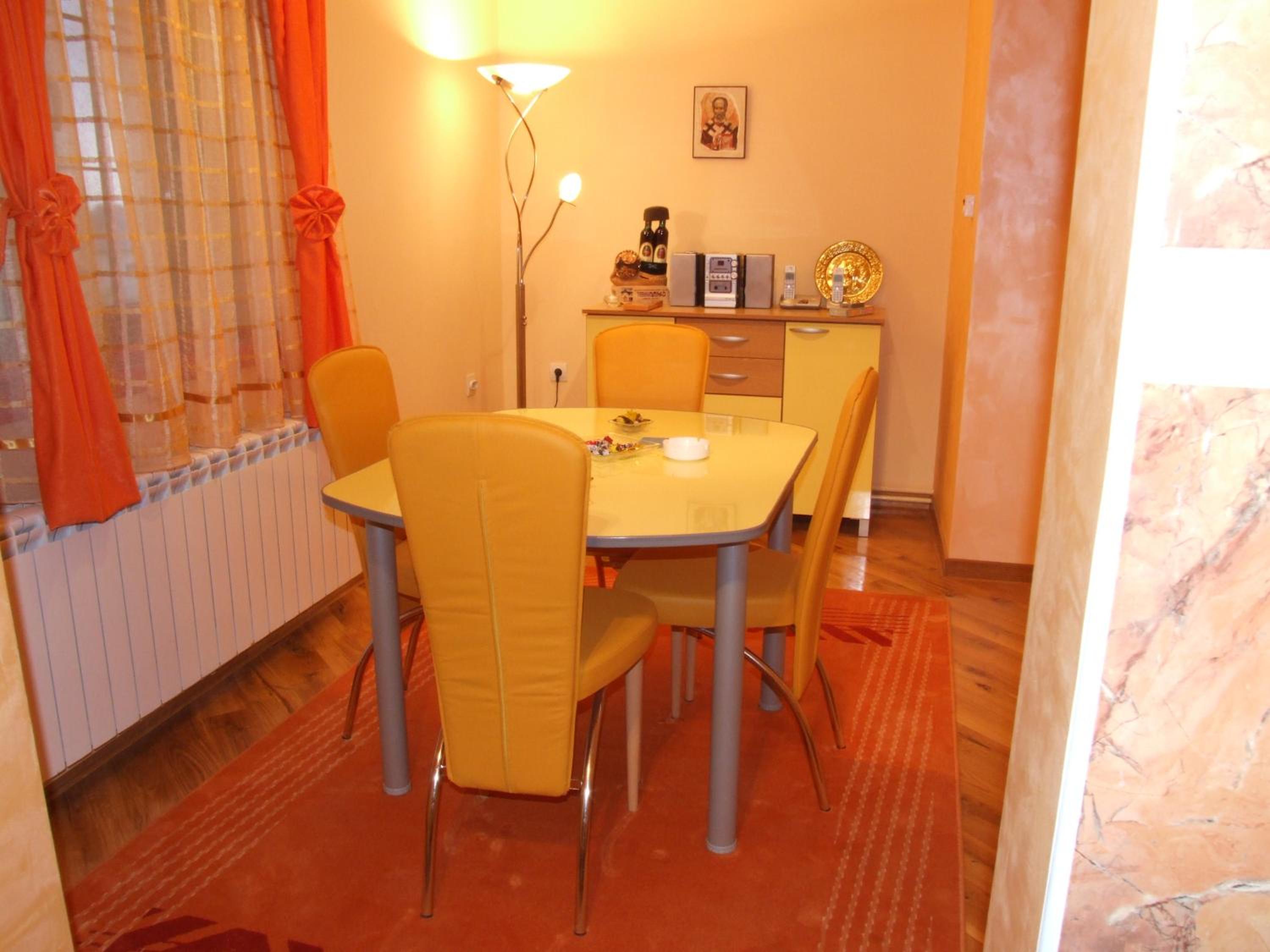 Tehnograd Hotel 44/55