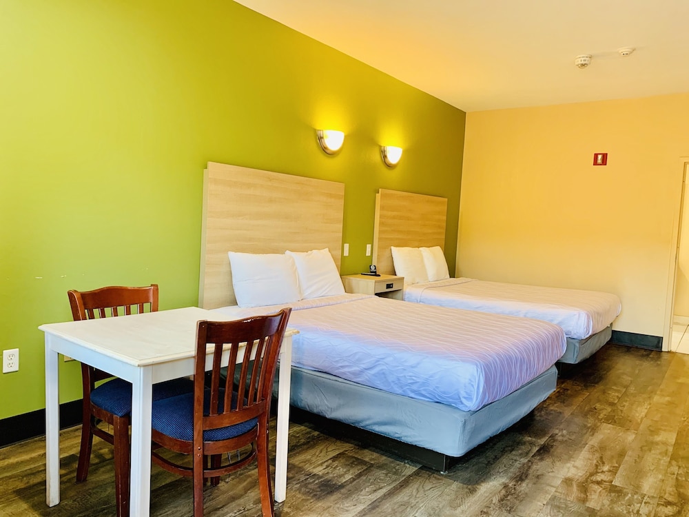 Weston Inn Suites 15/55