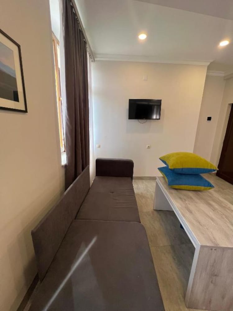 Menua Hotel 29/49