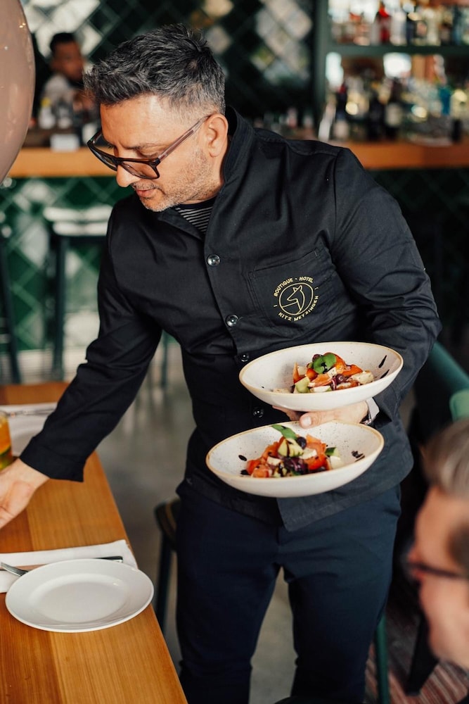 Kitz Boutique Hotel & Restaurant 38/43