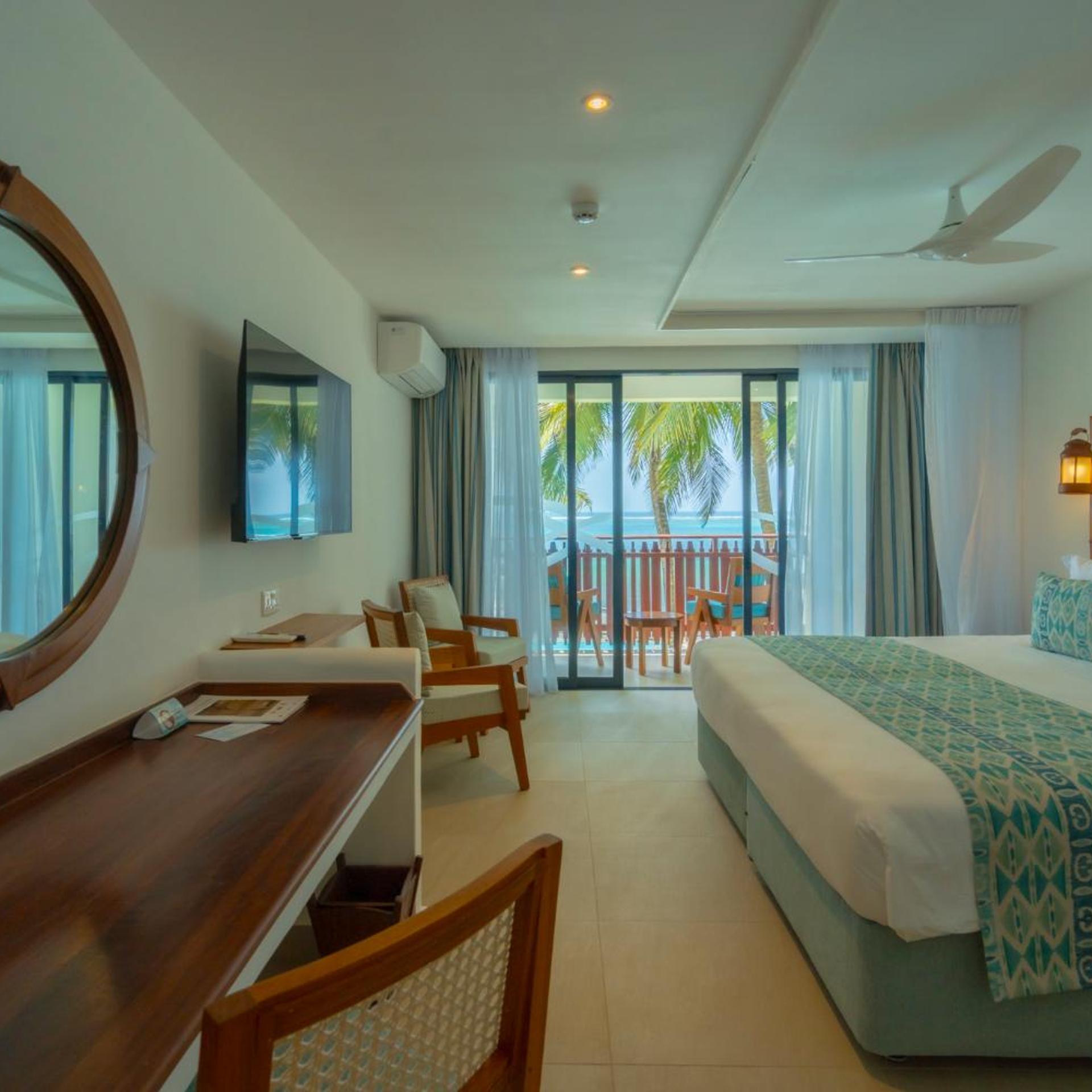 غرفة سوبيريور بسرير مزدوج بإطلالة على البحر، Voyager Beach Resort 5/8