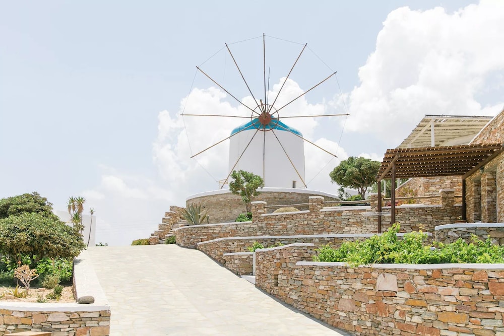 Windmill Bella Vista 51/55