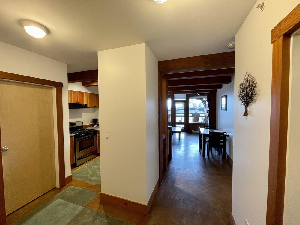 Seaside Ucluelet Hotel 13/34