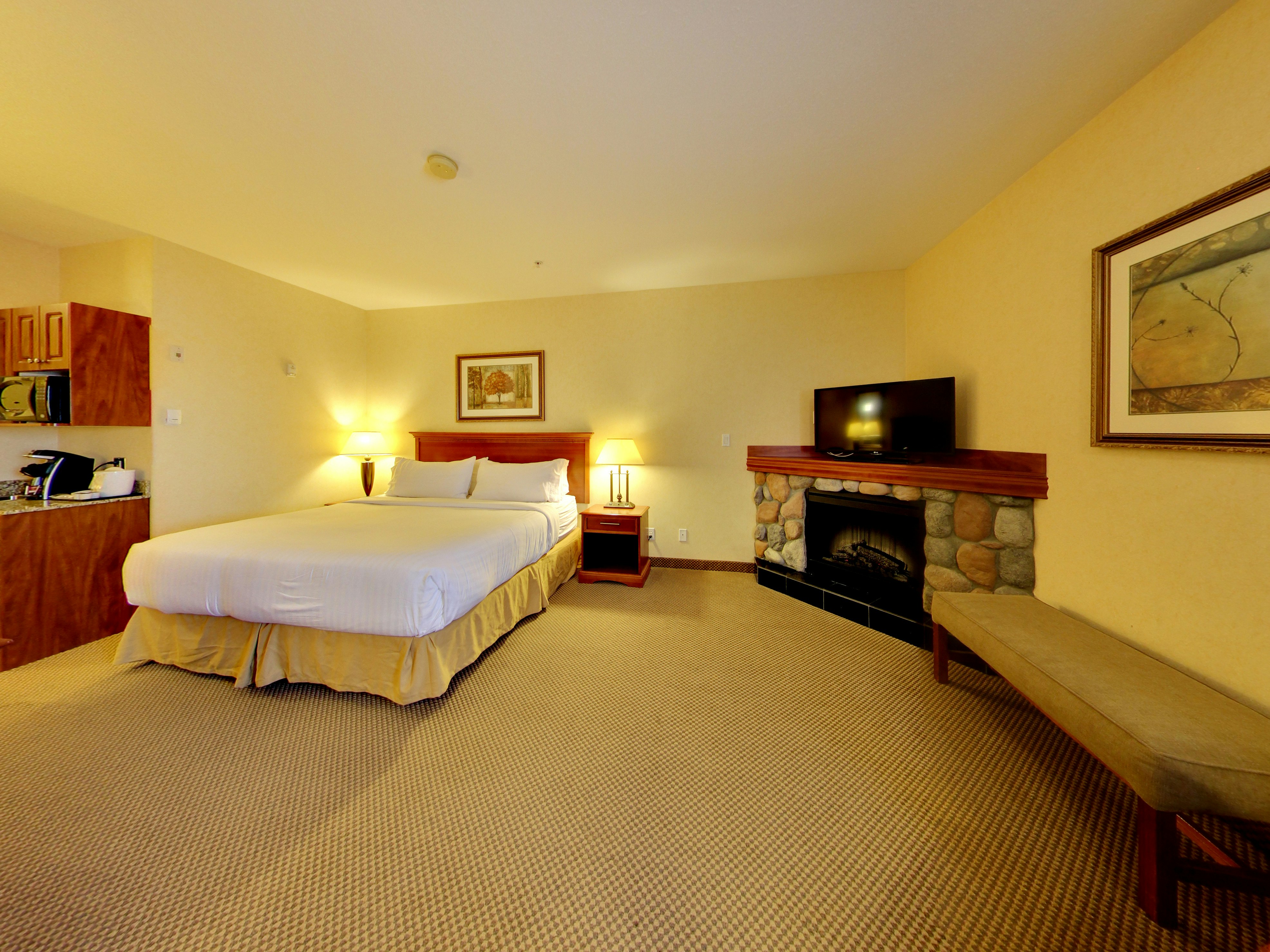 Holiday Inn Express Hotel Suites Edmonton International Airport 11/50