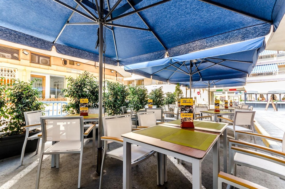HOTEL MEDITERRANEO 37/52