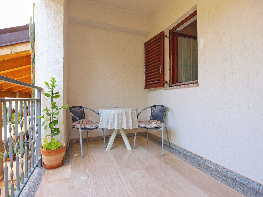 Apartments Ivica 1452 25/37