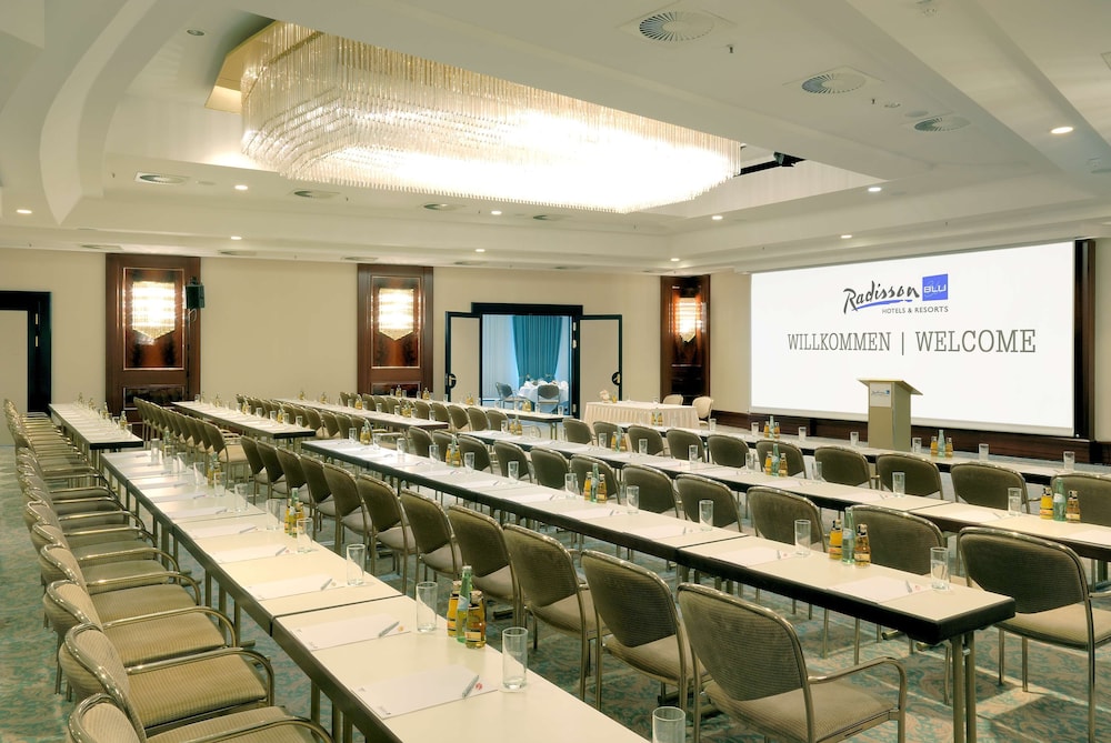 Radisson Blu Hotel Cottbus 62/67