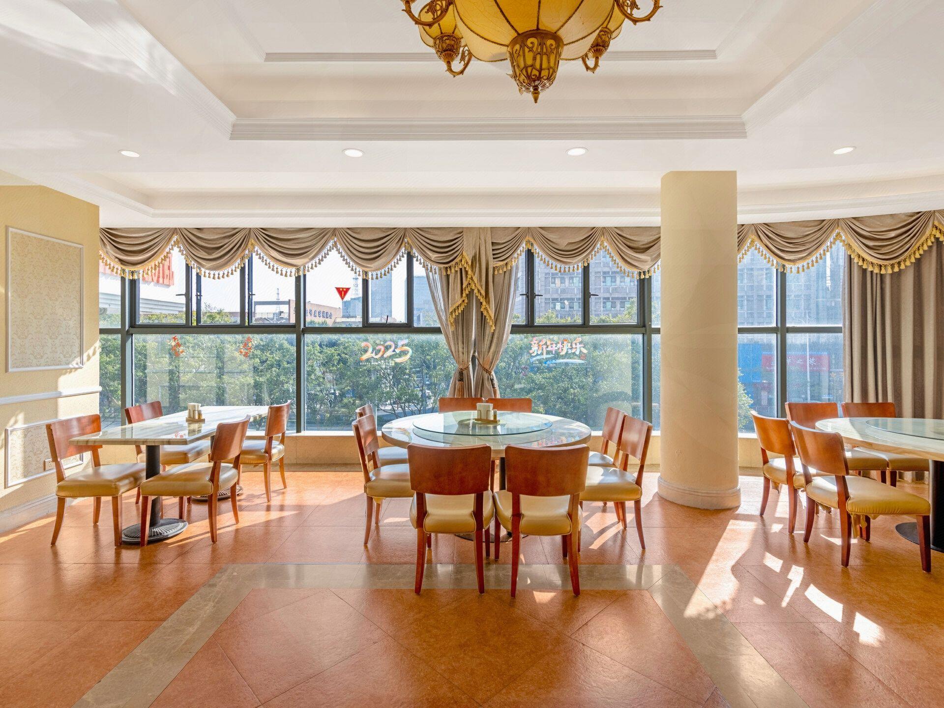 Vienna Hotel Foshan Nanhai Avenue Branch 33/50