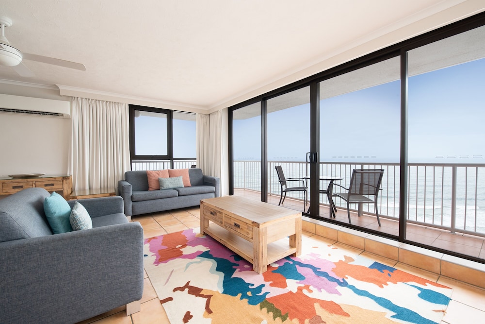 Breakfree Beachpoint Surfers Paradise 40/54