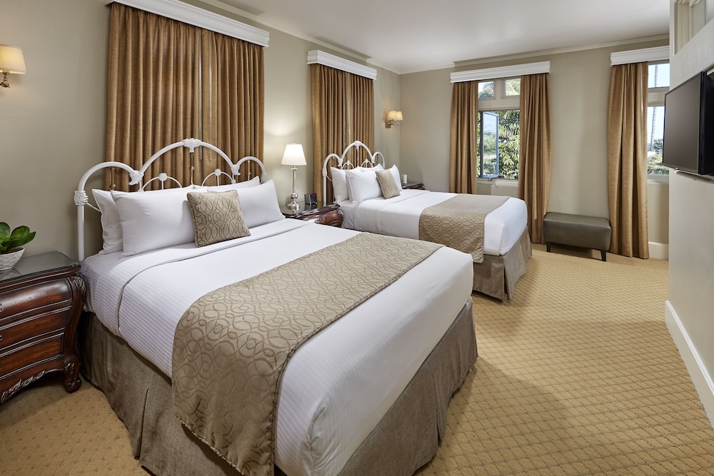 Glorietta Bay Inn 13/78