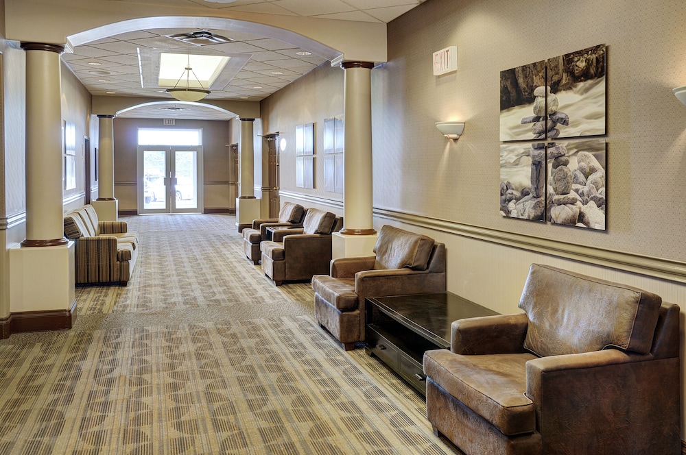 Lakeview Inn & Suites Fort Saskatchewan 17/28