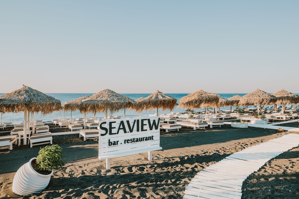 Sea View 69/71