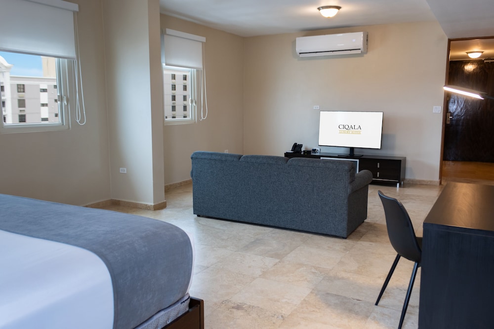 CIQALA Luxury Suites 64/75