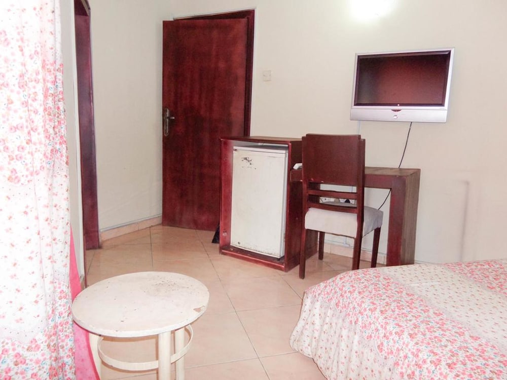Peerage Retreat And Resort 33/42