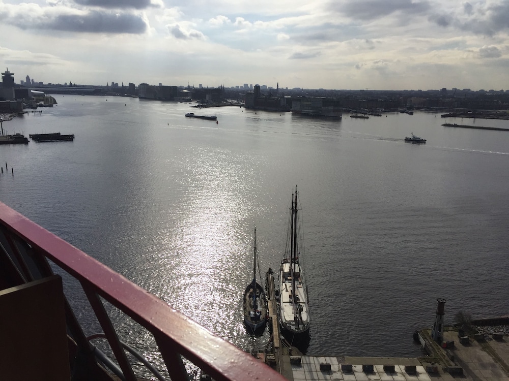 Faralda Crane Hotel Amsterdam 47/50