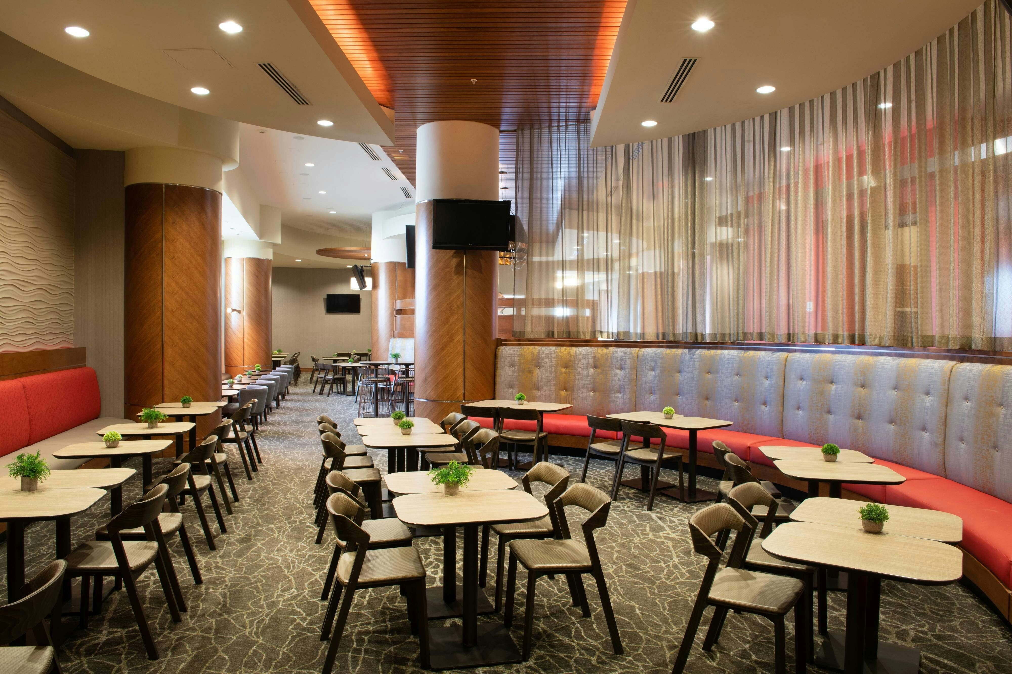 Springhill Suites Las Vegas Convention Center 36/55