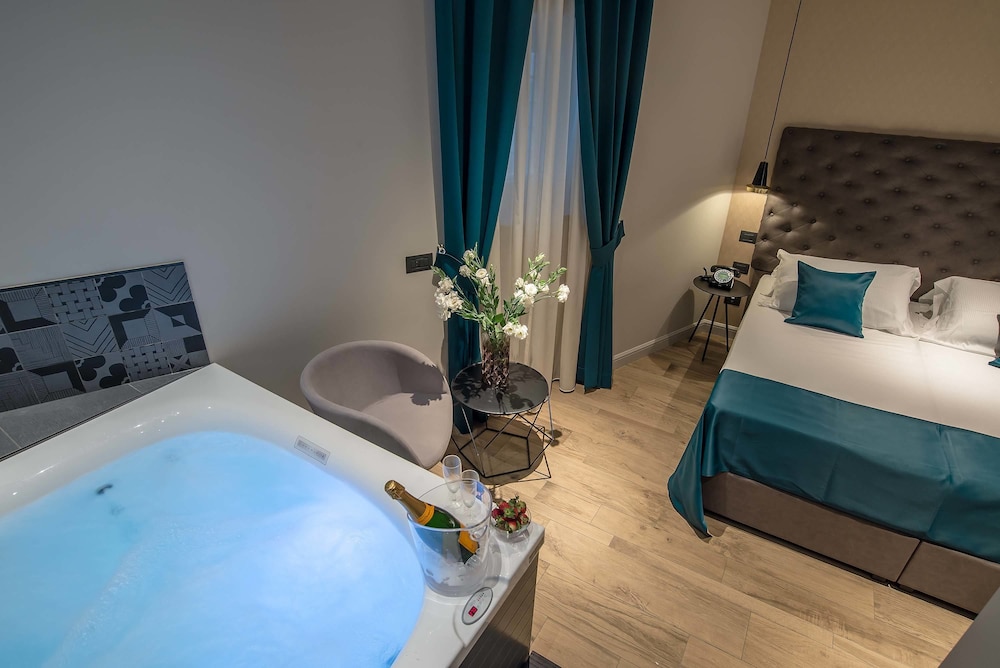 Navona Street Hotel 13/69