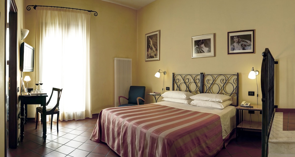 Hotel de Prati 13/59