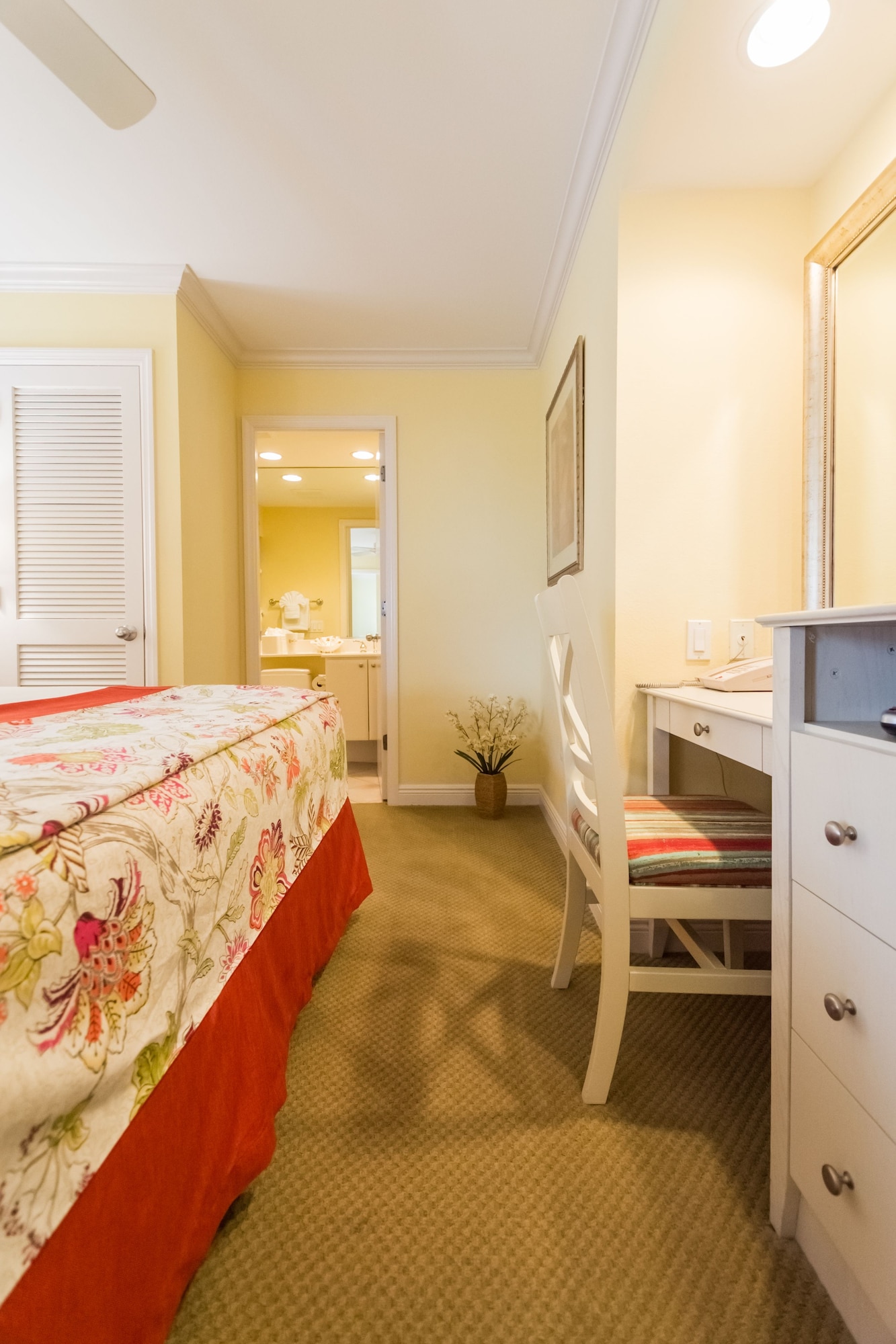 1 Bedroom, Premier, Suite, King Bed, Sofa