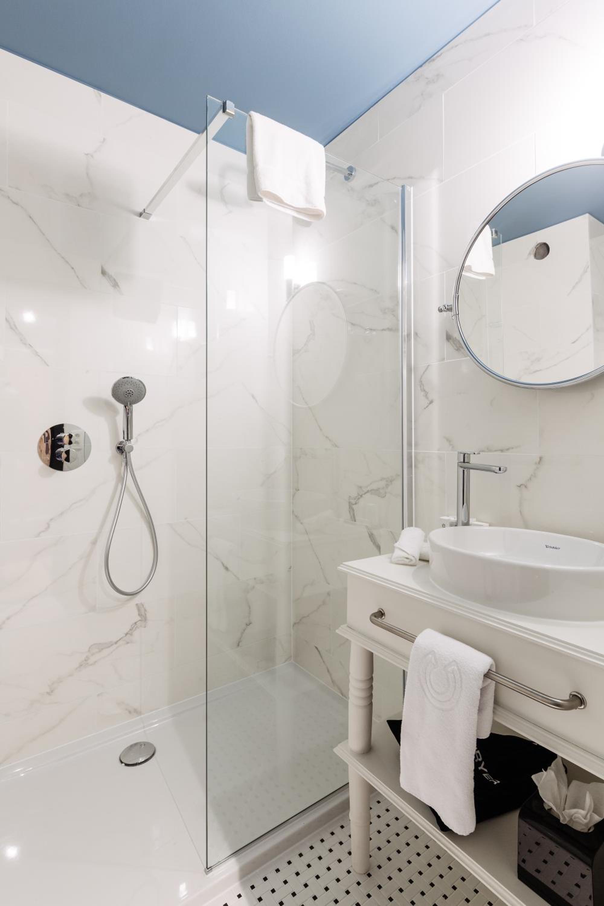 Hotel Cocoon 30/32