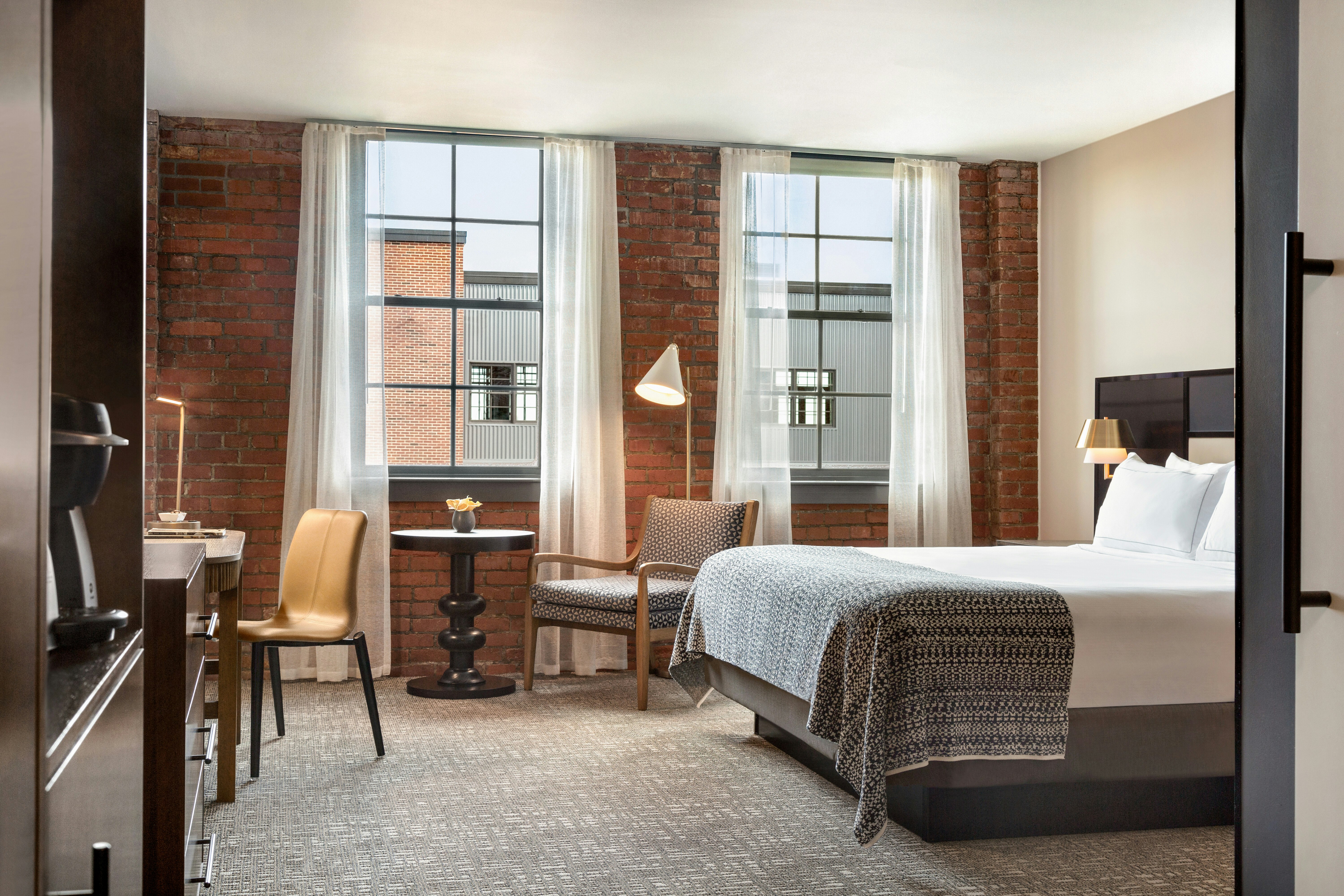 Factory, King Bed