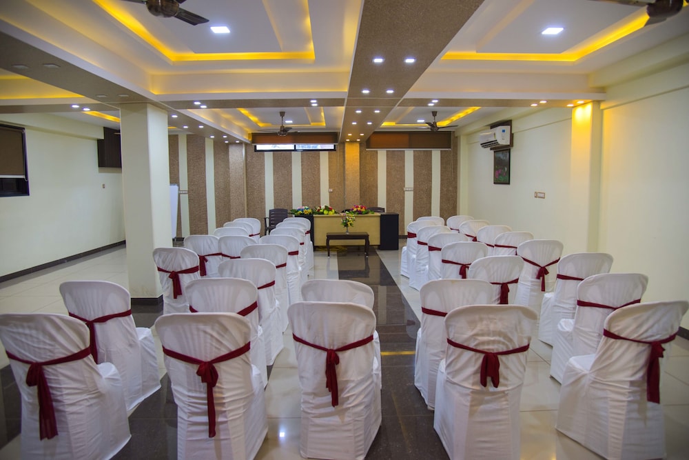 Hotel Tulsi 30/38