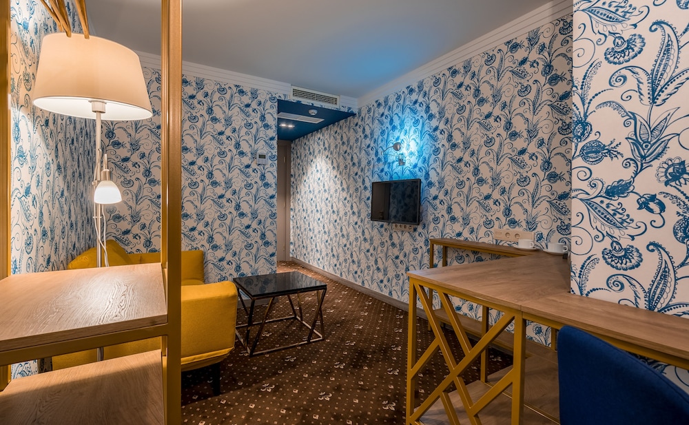 Hotel Gladius inn 53/63