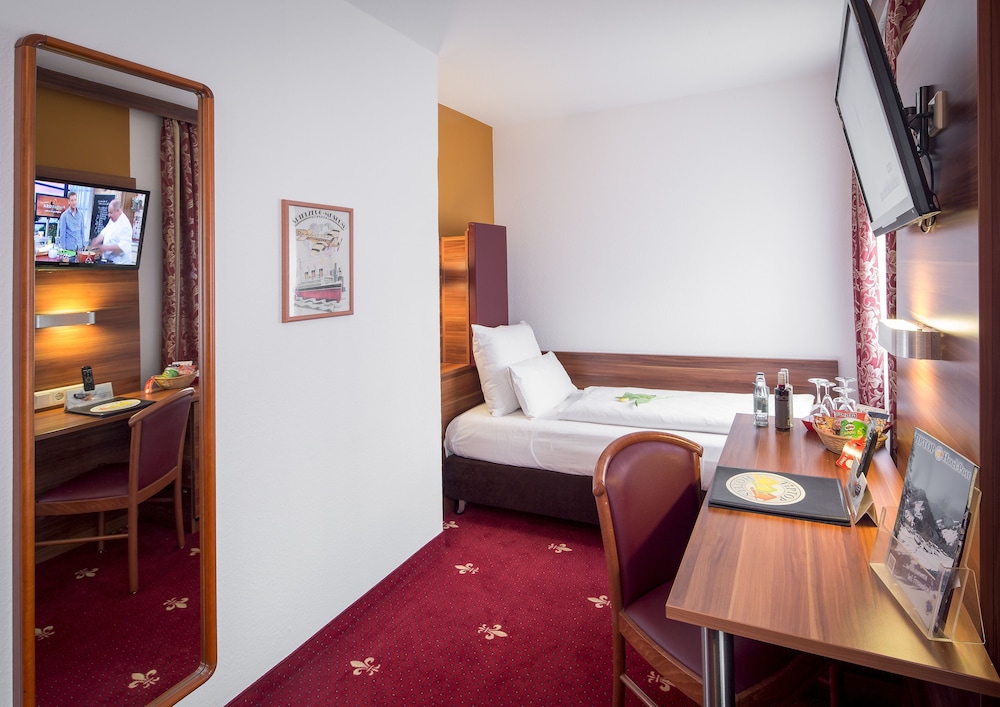 Hotel Burgschmiet 13/48