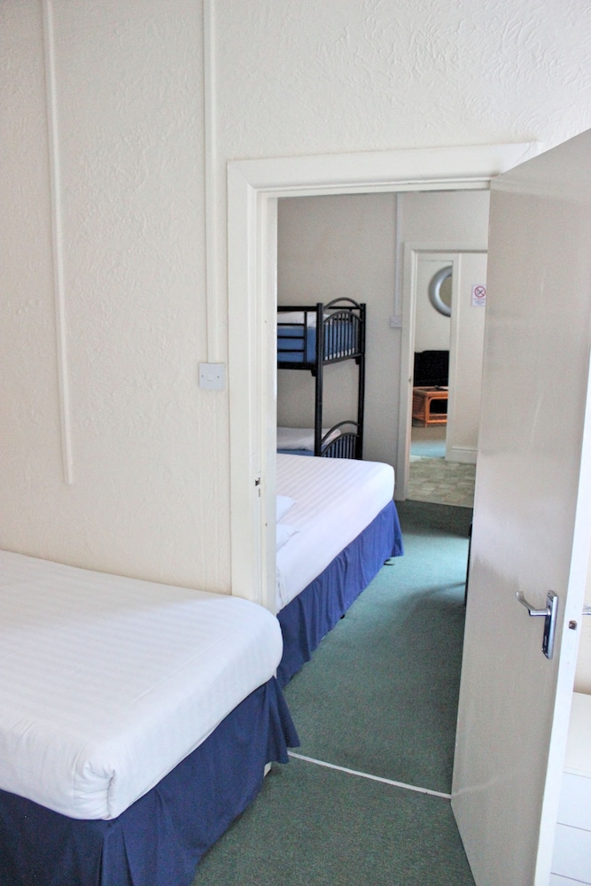 Sandpiper Holiday Apartments 13/50