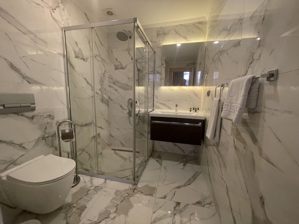 Le Luxe Suites Hotel & Spa 41/50