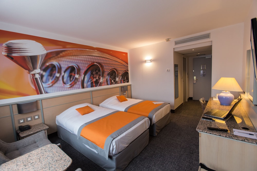 Hotel Le Paddock 13/63