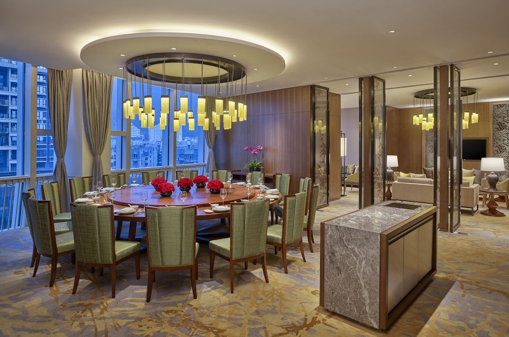 Hyatt Regency Shenzhen Yantian 50/68