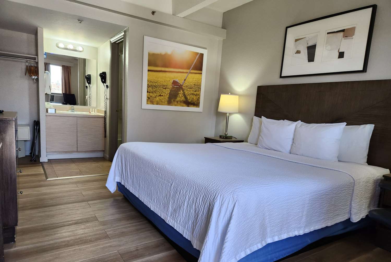 Days Inn by Wyndham Denver Downtown 7/29