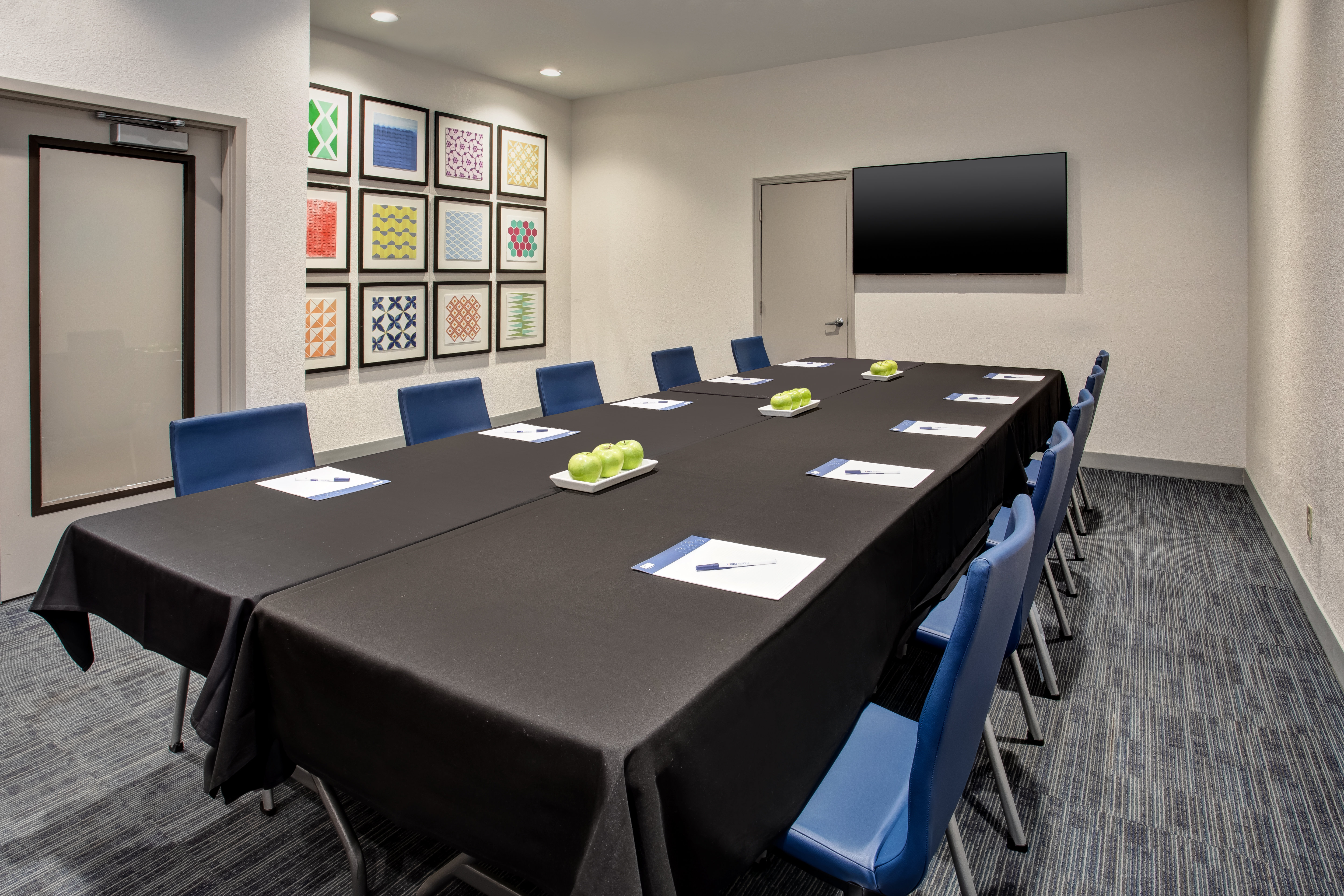 Holiday Inn Express Nashville Airport 43/49