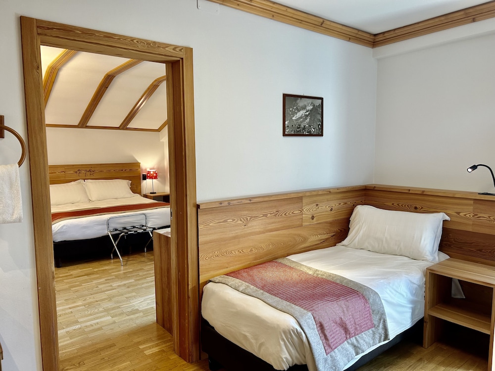 Croux 9/63