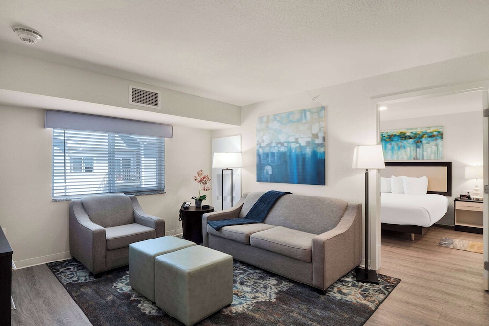 WaterWalk Extended Stay by Wyndham Raleigh - RTP 36/61