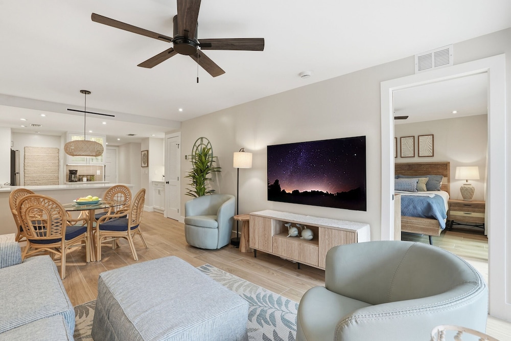 Park Shore Resort 45/60