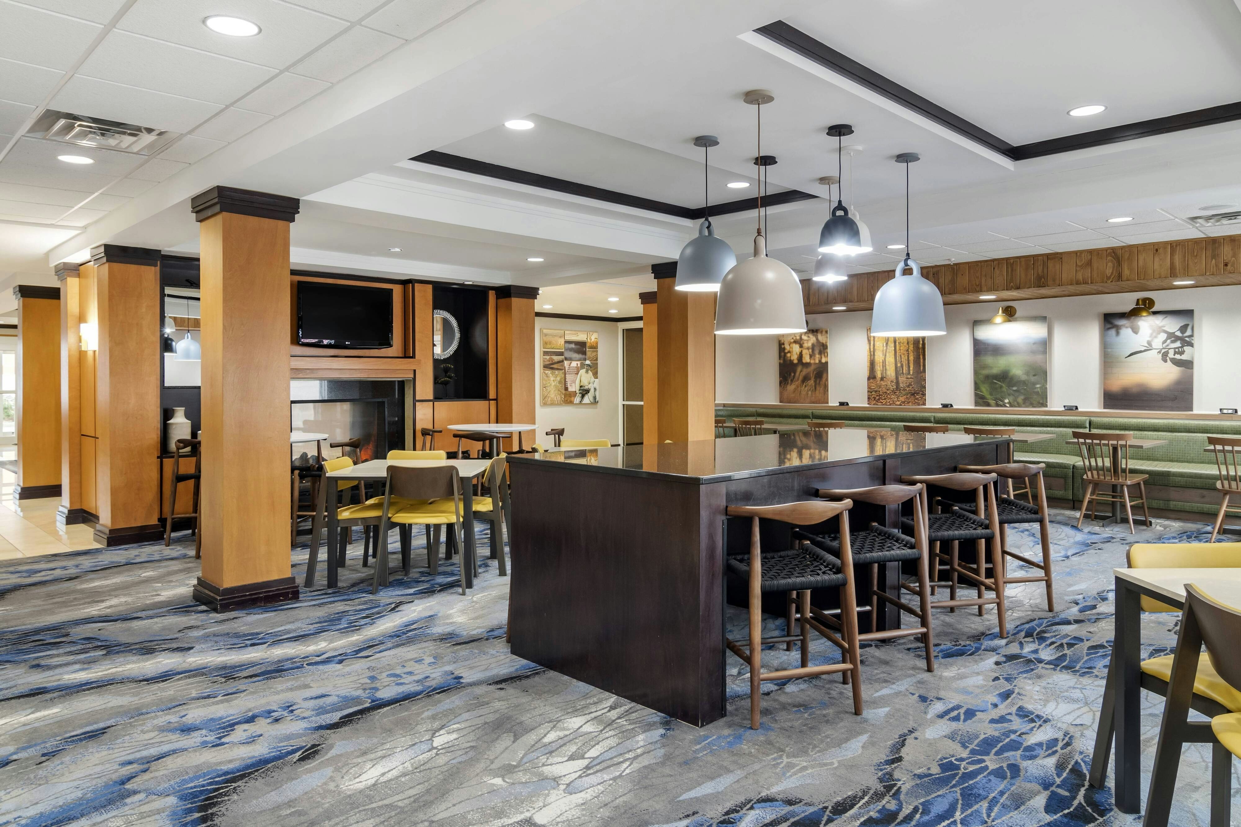 Fairfield Inn Suites Commerce 28/30